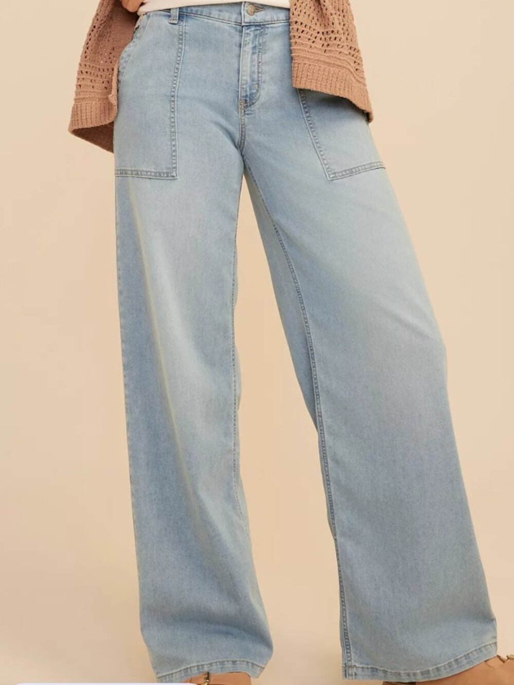 Women's MAURICES Soft Mid Rise Patch Pocket Wide Leg Jean - MED